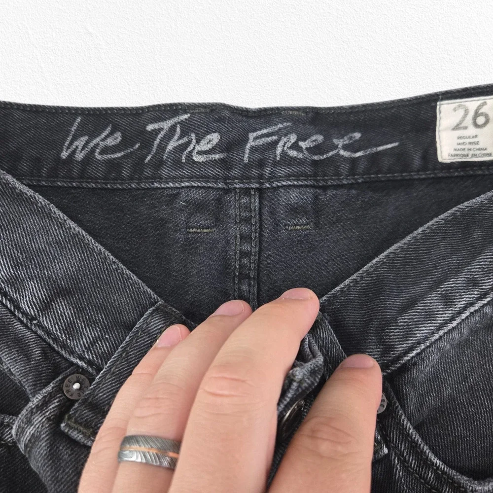 We The Free Black Distressed Mid Rise Crop Free People Grunge Jeans Size 26